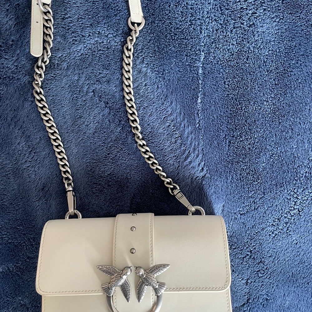 Pinko White Leather Bag with Silver Chain
